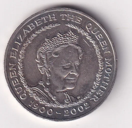 United Kingdom 5 Pounds 2002 - Elizabeth II 4th portrait; Queen Mother Rare Coin
