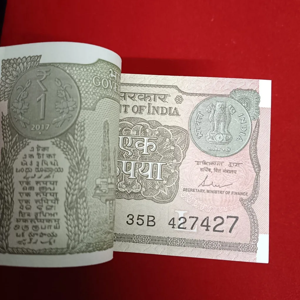 One Rs Full Bundle Finance Minister Shaktikant Das 2017 Year Republic of India 428401