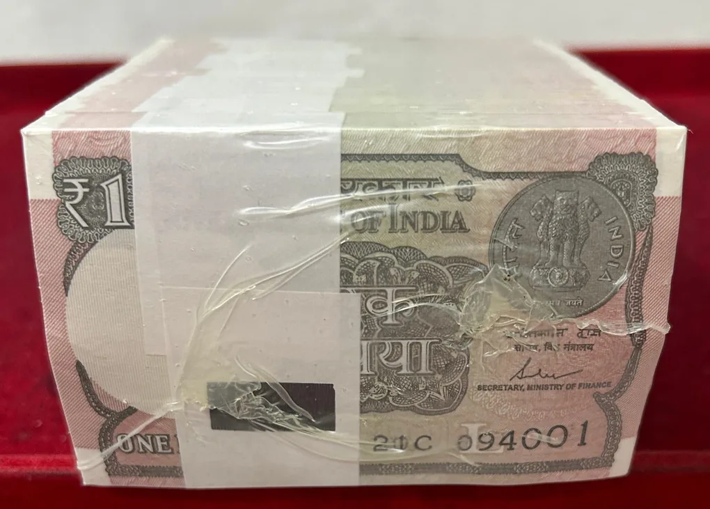 1 Rupees 2017 RBI Sealed Packed RIM Governor Shaktikant DAS (1000 Notes ) Packed RIM