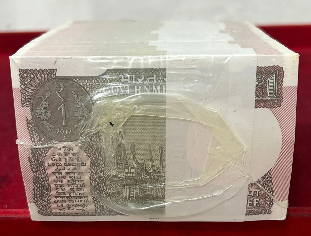 1 Rupees 2017 RBI Sealed Packed RIM Governor Shaktikant DAS (1000 Notes ) Packed RIM