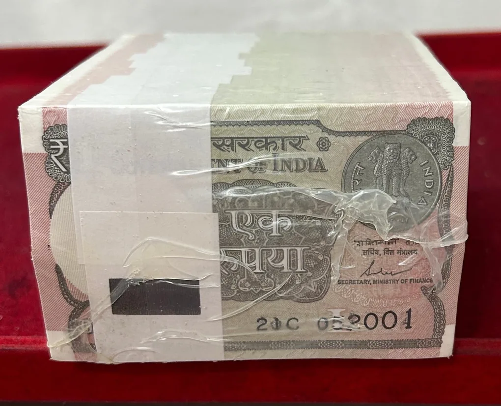 1 Rupees 2017 RBI Sealed Packed RIM Governor Shaktikant DAS (1000 Notes ) Packed RIM