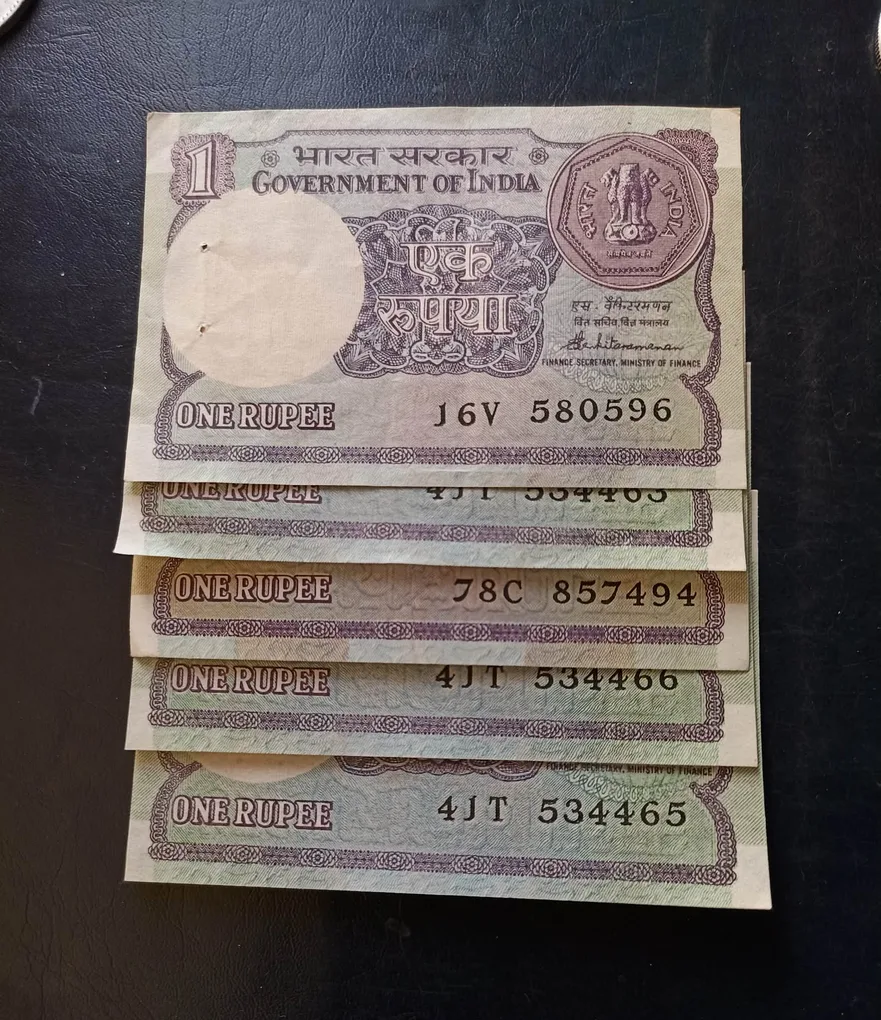 Reserve Bank of India Denominaton 1₹ Condition unc Governor S Venkatraman Same and similar set are available