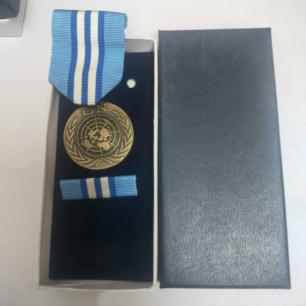 Rare Medale and Ribon of UNO Bronze