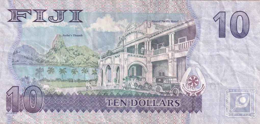 Fiji 10 Dollars - Elizabeth II Rare Note #B2