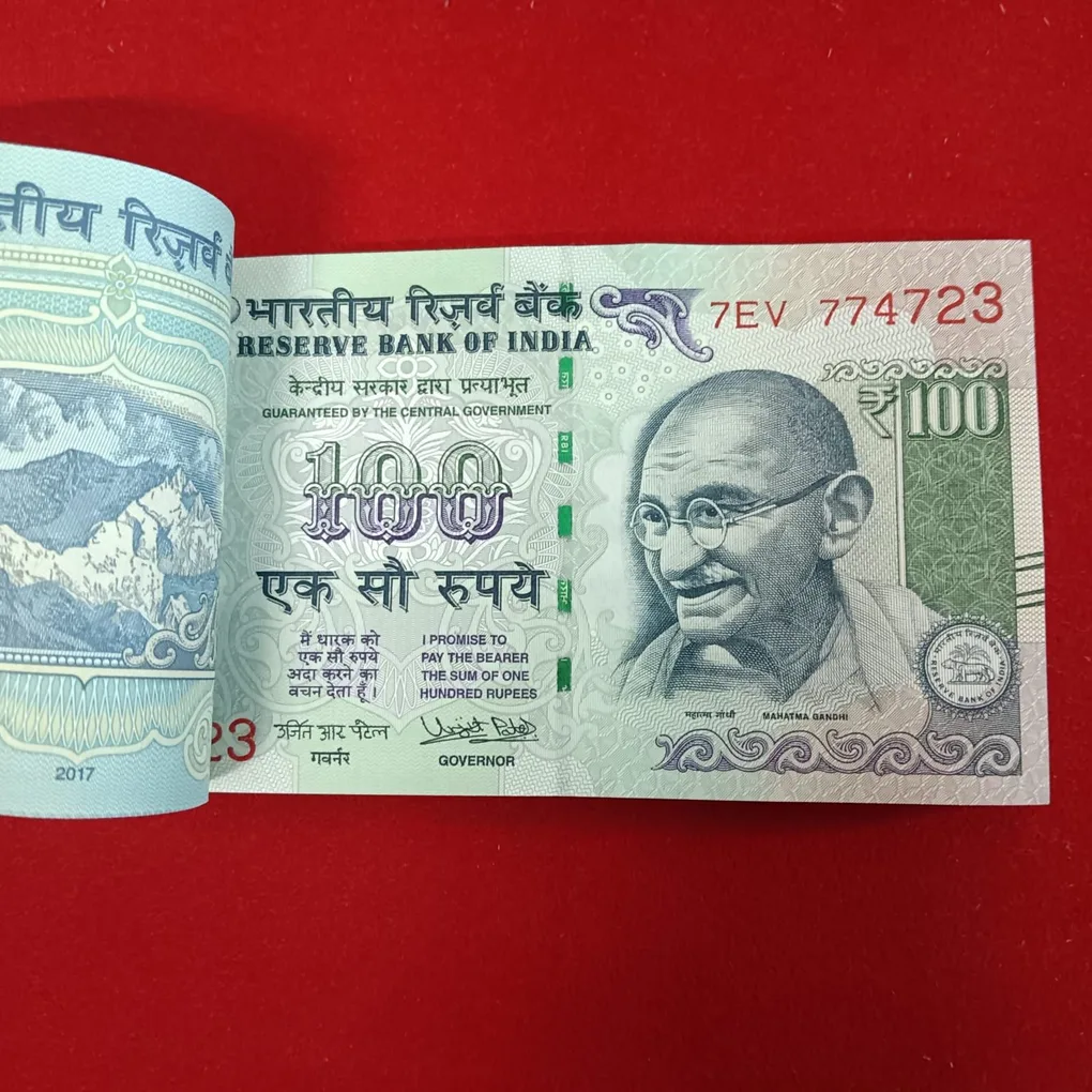 100 Rs Old Rare Full Bundle End 786 Governor Urjit Patel Unc Condition 2017 Year 774701