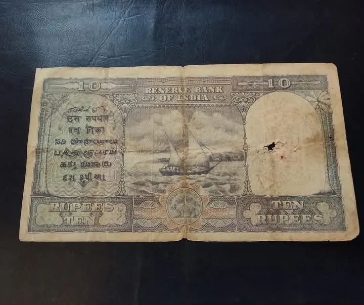 C D Deshmukh Very Rare Signature in 10 Rupees King George VI