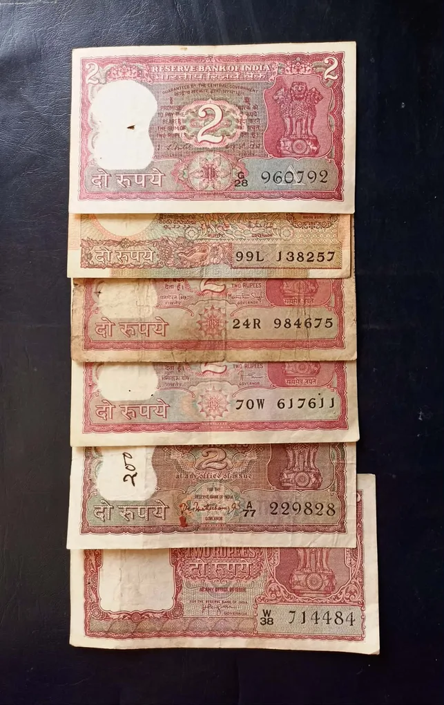 Reserve Bank of India Denominaton 2 ₹ 6 different governor Condition as per image Same and similar set are available