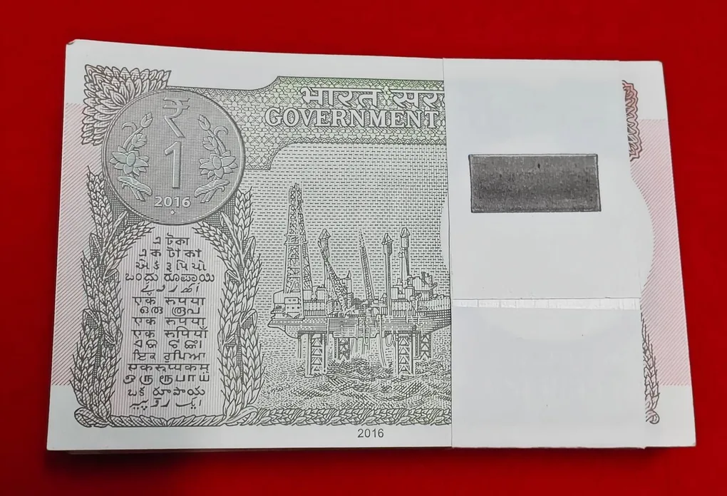 One Rupee Packet Staring 420 (CHOR Number ) Serial No. 420501