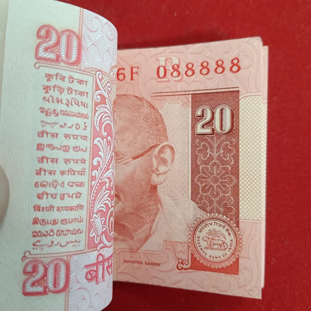 Twenty Rs Rare Fancy 088888 Full Bundle Governor D.Subarao Year 2010 Unc Condition 088801