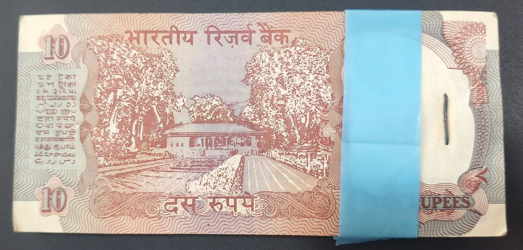 10 Rupees Old Issue Governor C. Rangarajan Rare Serial Packet