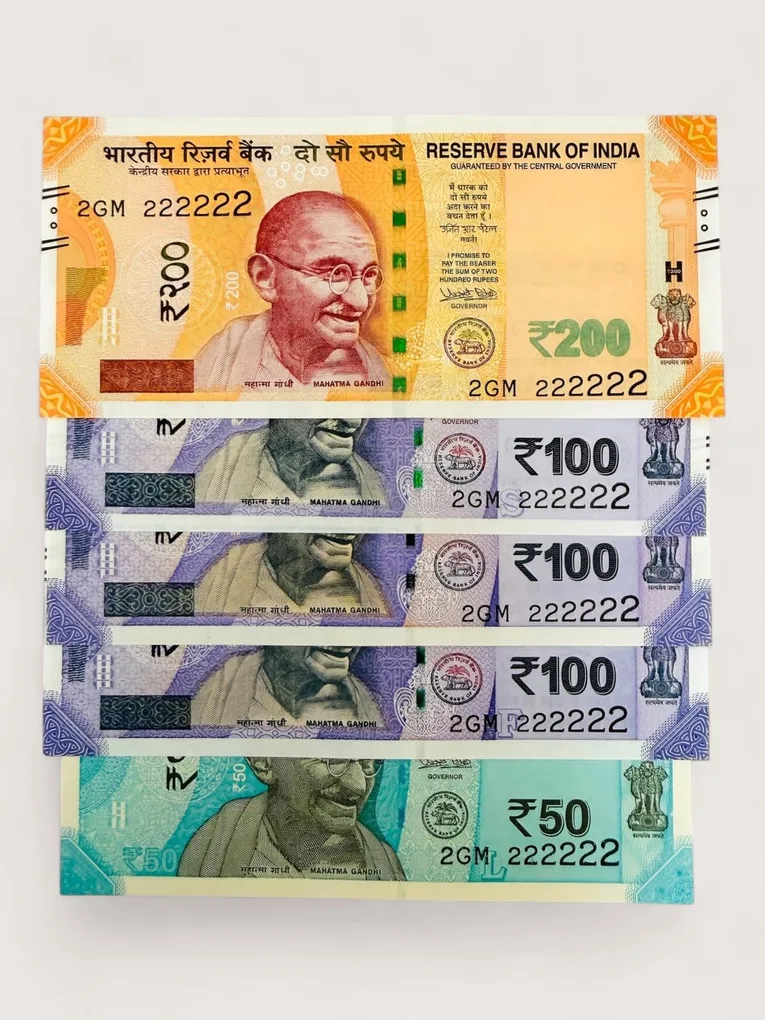 Rs 50 and 200 Ultra Unique Pair Set of Banknotes Same Number 2GM 222222 Gem UNC Unique and Rare