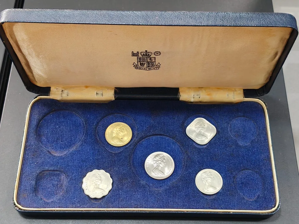 Bahama Islands Elizabeth II 1966 Proof 5 Coin Set with BOX