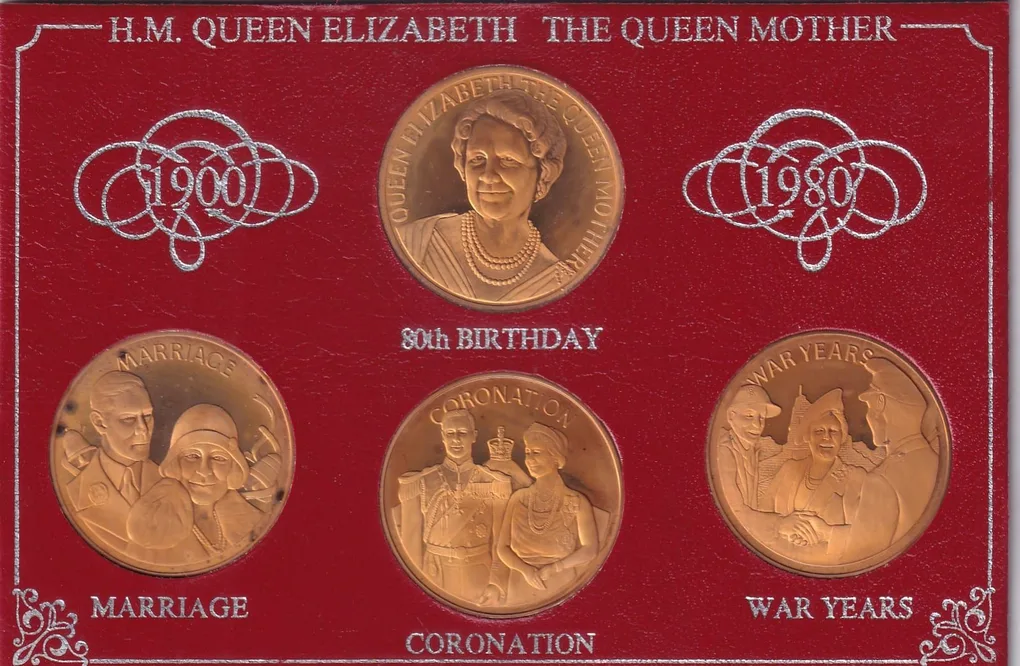 1980 Queen Mother 80th Birthday Commemorative Gold Plated Medallions Rare (4 Coin Set)