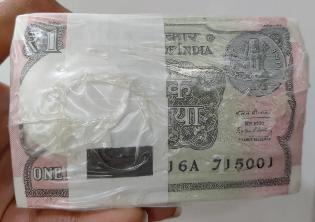 One Rupees 2016 Governor Ratan.p.watel Rare 1000 Note Sealed Packed RIM