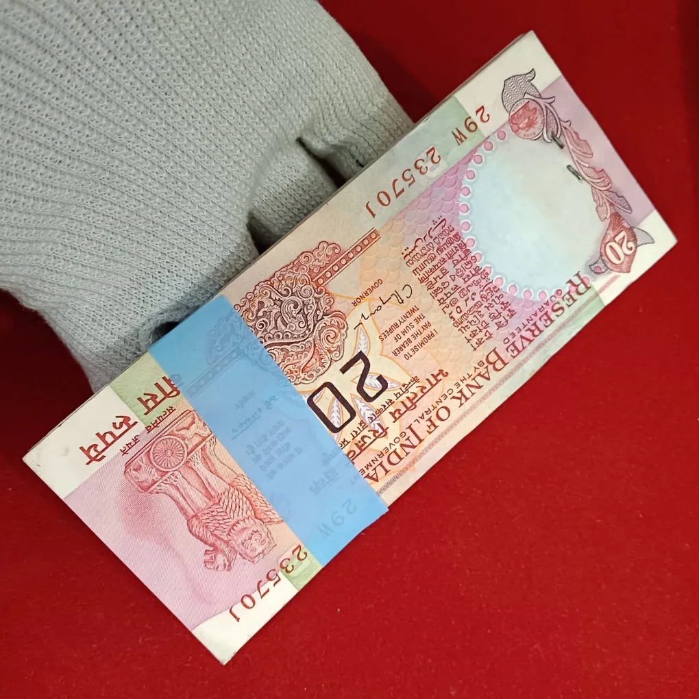 20 Rs Rare Chakra Fancy Bundle Ending 786 Gem Bunc Condition Governor C Rangarajan Republic of India 235701