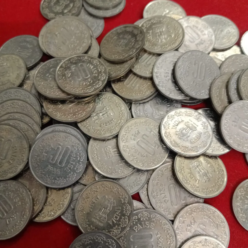 50 Paise Copper Nickel Scare Coins 1985 Year Hyderabad Mint 50 Pcs Given Unc Condition
