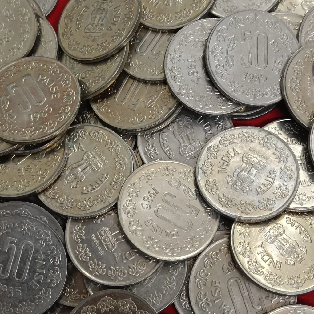 50 Paise Copper Nickel Scare Coins 1985 Year Hyderabad Mint 50 Pcs Given Unc Condition