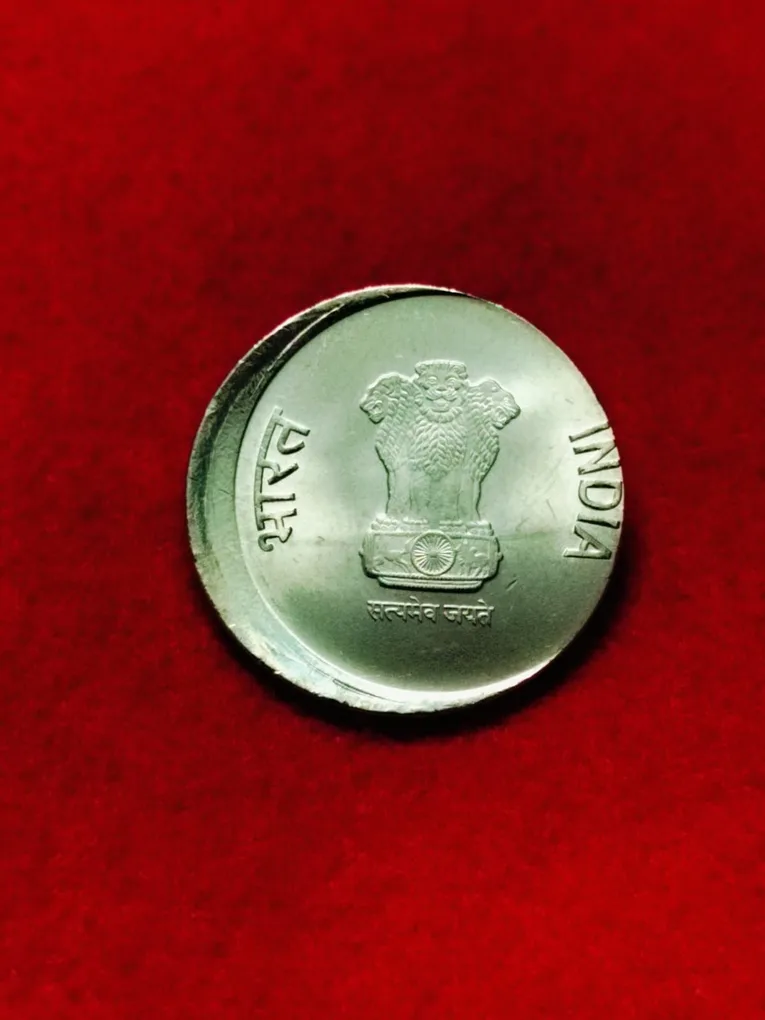 5 Rupee AKAM 2025 Hydrabad Off Centre Error Coin
