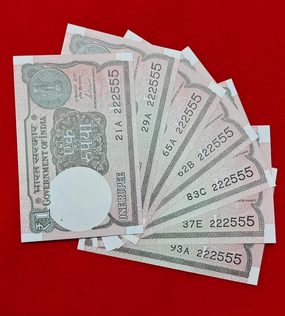Rare 1 Rupee 7 Notes Same Serial No. 222555 GEM UNC Condition Notes