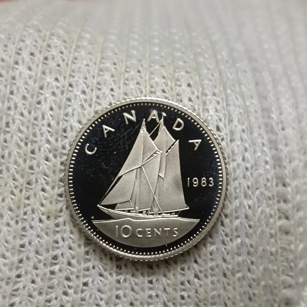 Elizabeth II DG Regina 10 Cents Proof Coin 1983 Year Royal Canadian Mint