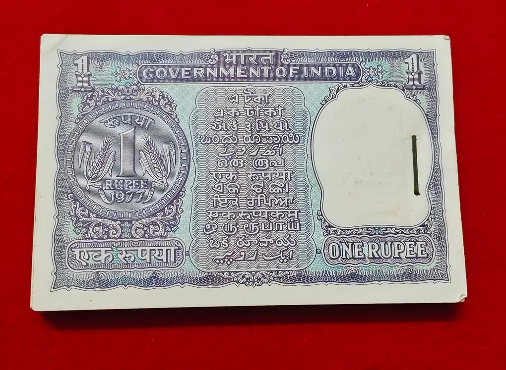 A-37 Manmohan Singh One Rupee Packet UNC Condition Packet Serial No. 799501