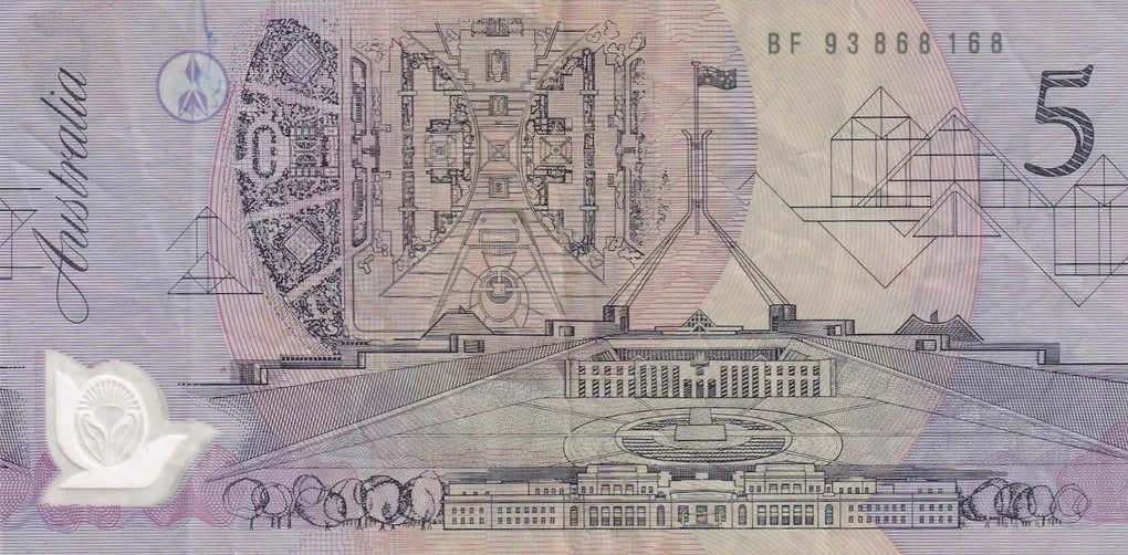 Australia 5 Dollars - Elizabeth II pale Rare Polymer﻿ Note #B2