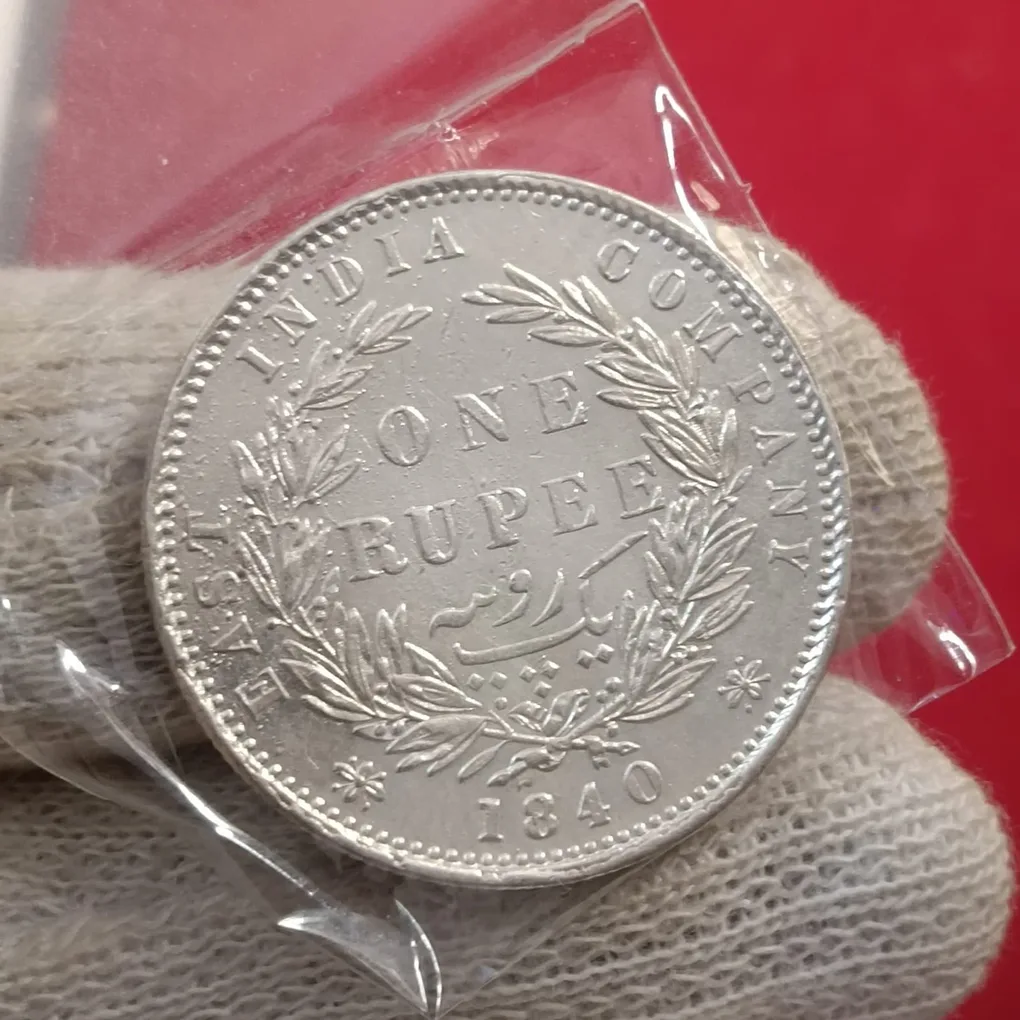 Queen Victoria One Rupee Rare Silver Coin Divided Legend East India Company 1840 Year Calcutta Mint
