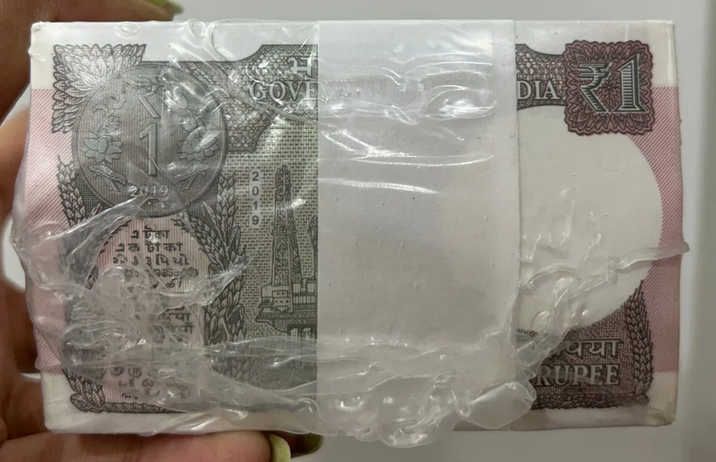 One Rupees 2019 Governor Subhash GARG Rare Sealed Pack RIM