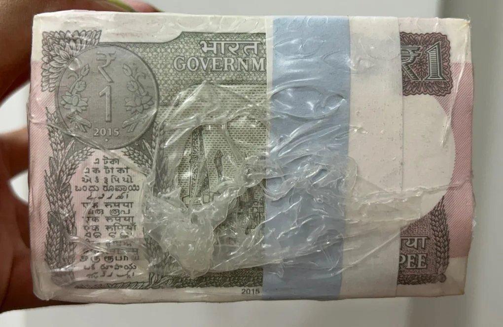One Rupees 2015 Governor Rajiv Mehrishi Rare Sealed Pack RIM