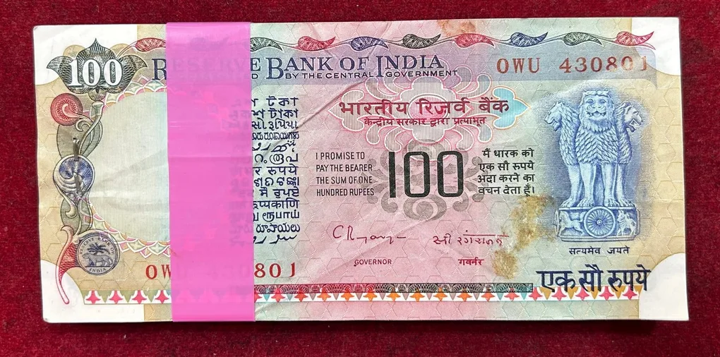 100 Rupees Old Issue Goveror C.Rangarajan Rare GEM UNC Serial Packet
