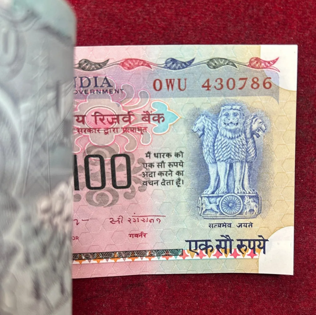 100 Rupees Old Issue Goveror C.Rangarajan Rare GEM UNC Serial Packet with Fancy Number Ending 786