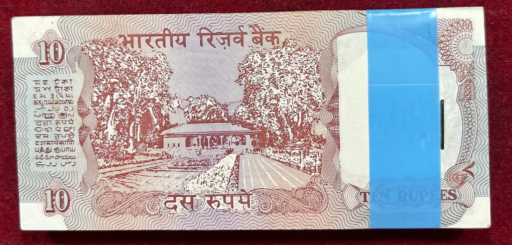 10 Rupees Old Issue Goveror C.Rangarajan Rare GEM UNC Serial Packet