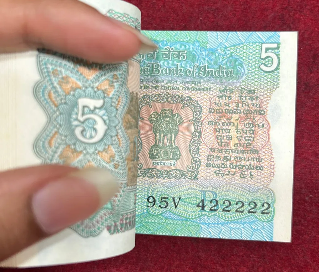 5 Rupee Tractor Issue Governor C.Rangarajan Rare Serial Packet with 422222 Fancy Number