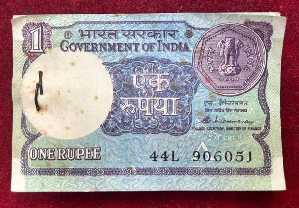 One Rupees 1986 Governor S. Venkitraman (50 Note) Serial Packet #*125