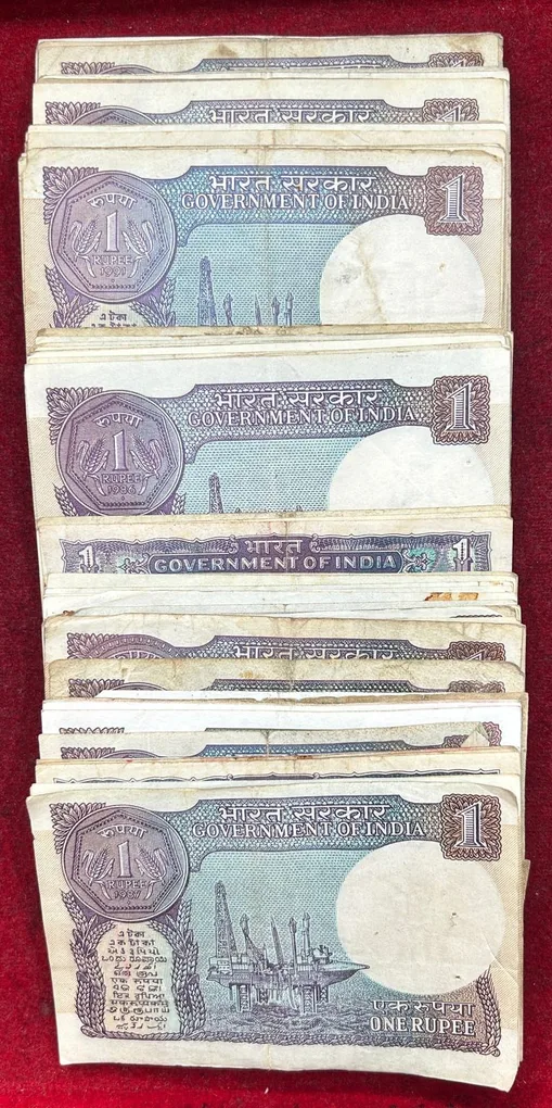 One Rupees MIX Governor Used Condition (100 Note) LOTT #*132
