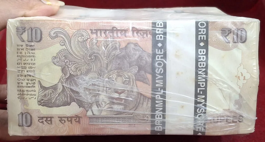 000001 lower number 2012 pack rim 10 Rupees RBI Governor D.Subbarao Sealed 1000 note pack rim