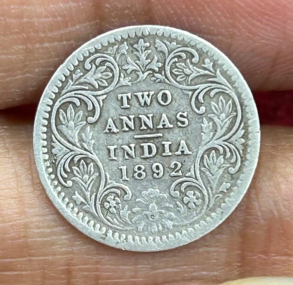 India - British 2 Annas 1892 - Victoria Rare Silvre Coin #K-189