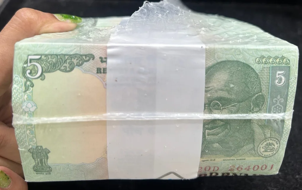 5 Rupees Packed RIM Normally WAX Cutting 1000 Note Packed RIM