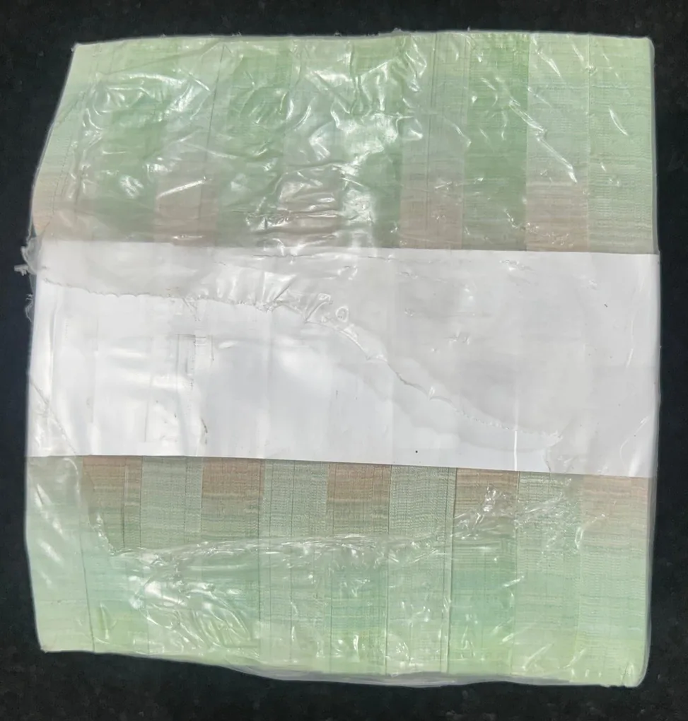5 Rupees Packed RIM Normally WAX Cutting 1000 Note Packed RIM