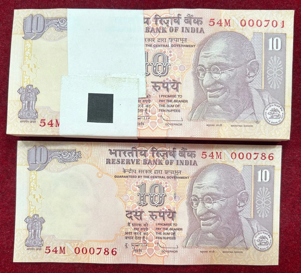 000701-000800 Rare Serial Packet 10 Rupees Governor D.Subbarao Rare with Fancy Number 000786