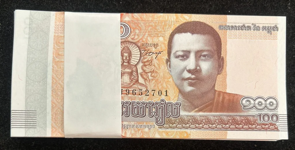 786 Cambodia 100 Riels - Norodom Sihamoni with Buddha Statue 100 Note serial packet buyer will recieve 1 packet 786 packet Gem chocolate packet