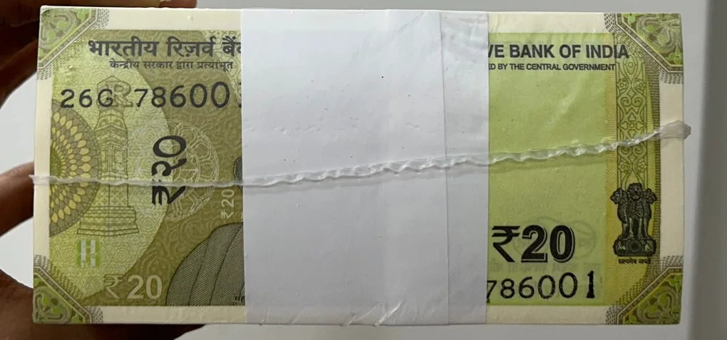 786001 ( Full Fancy Number pack rim + 786786 )10 Rupees 2026 RBI Governor Sanjay Malhotra Sealed 1000 note pack RIM