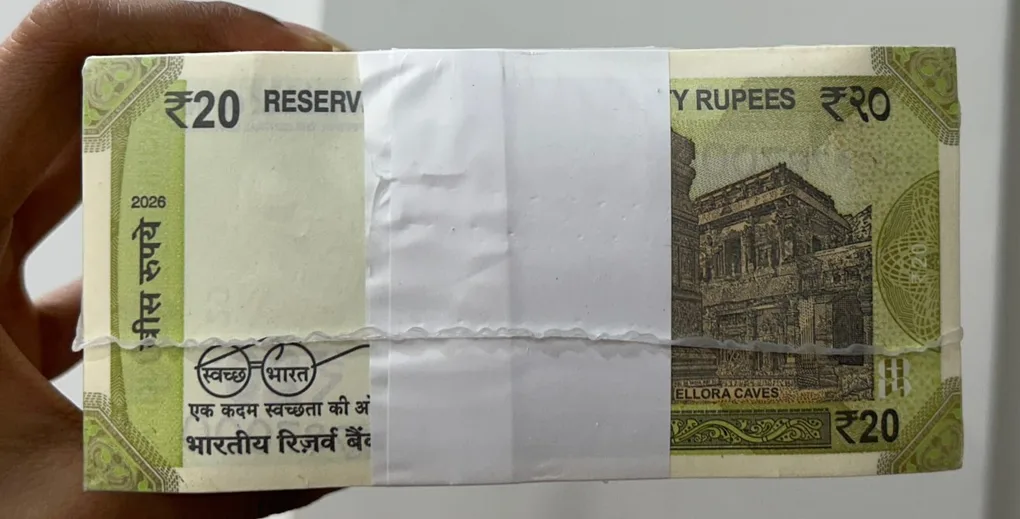 786001 ( Full Fancy Number pack rim + 786786 )10 Rupees 2026 RBI Governor Sanjay Malhotra Sealed 1000 note pack RIM