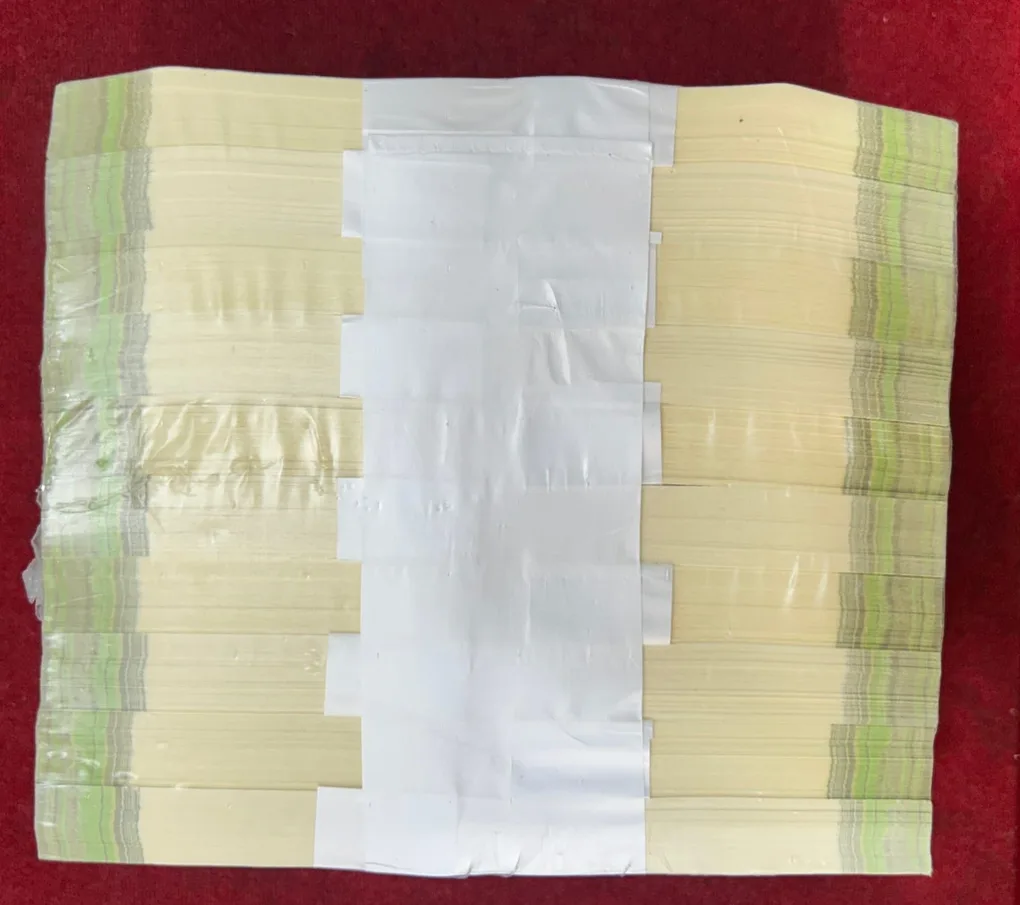 786001 ( Full Fancy Number pack rim + 786786 )10 Rupees 2026 RBI Governor Sanjay Malhotra Sealed 1000 note pack RIM