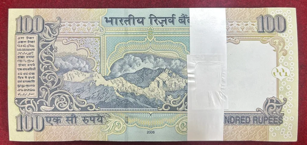 100 Rupees Governor Y.B.Reddy Rare Gem Unc Serial Packet