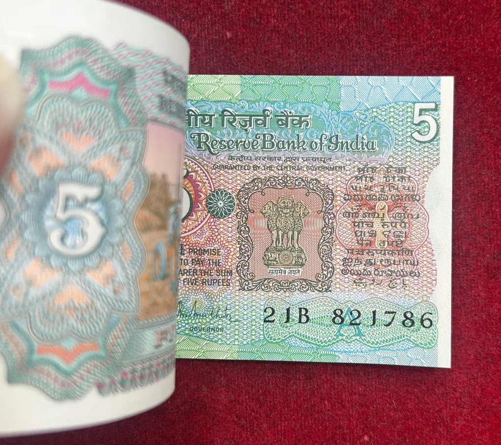 5 Rupees Tractor Governor R.N.Malhotra Rare Gem Chocolate Serial Packet With Fancy Number Ending 786