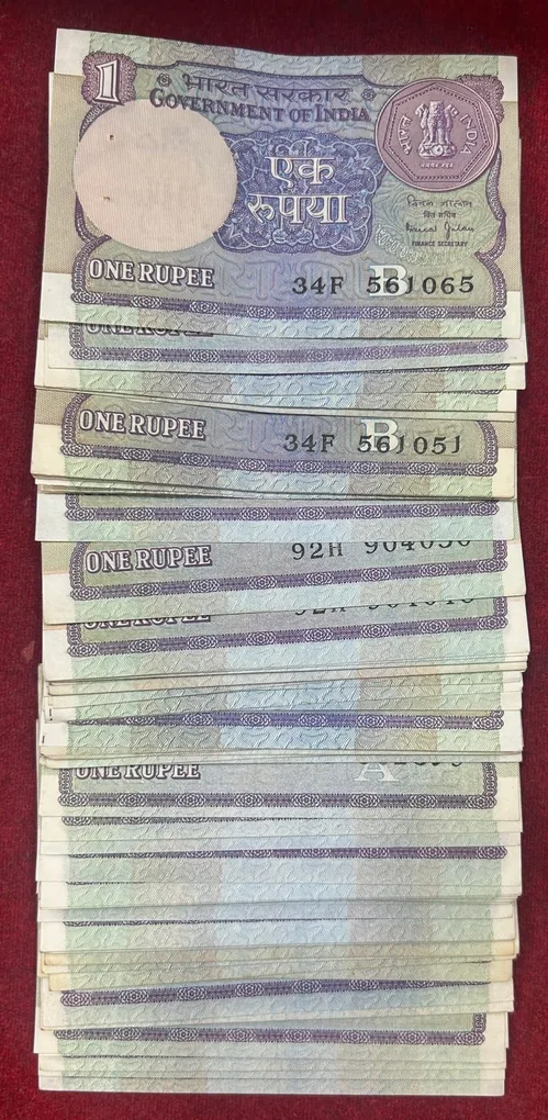 1 Rupee MIX Governor Rare UNC (100 Note LOTT)#105