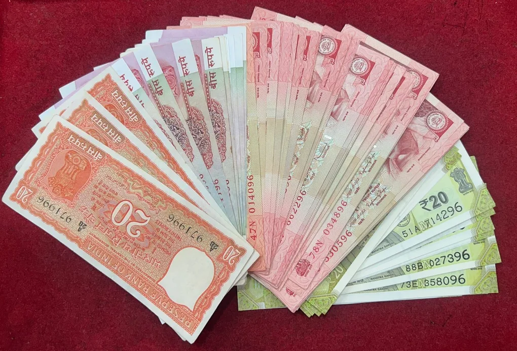 93 Note Signature Complete Set 20 Rupees UNC ①