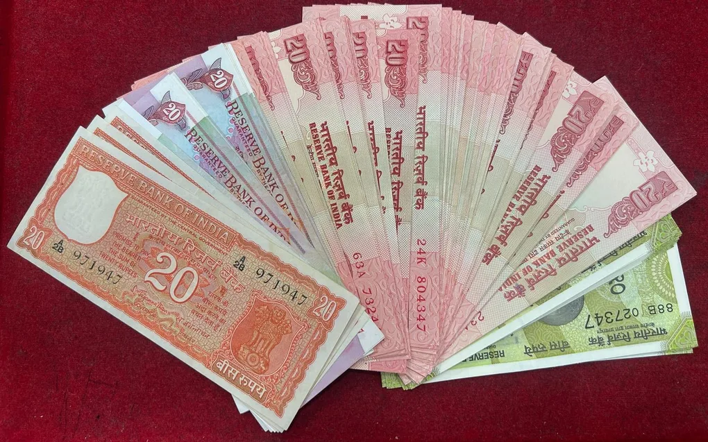 93 Note Signature Complete Set 20 Rupees UNC ②