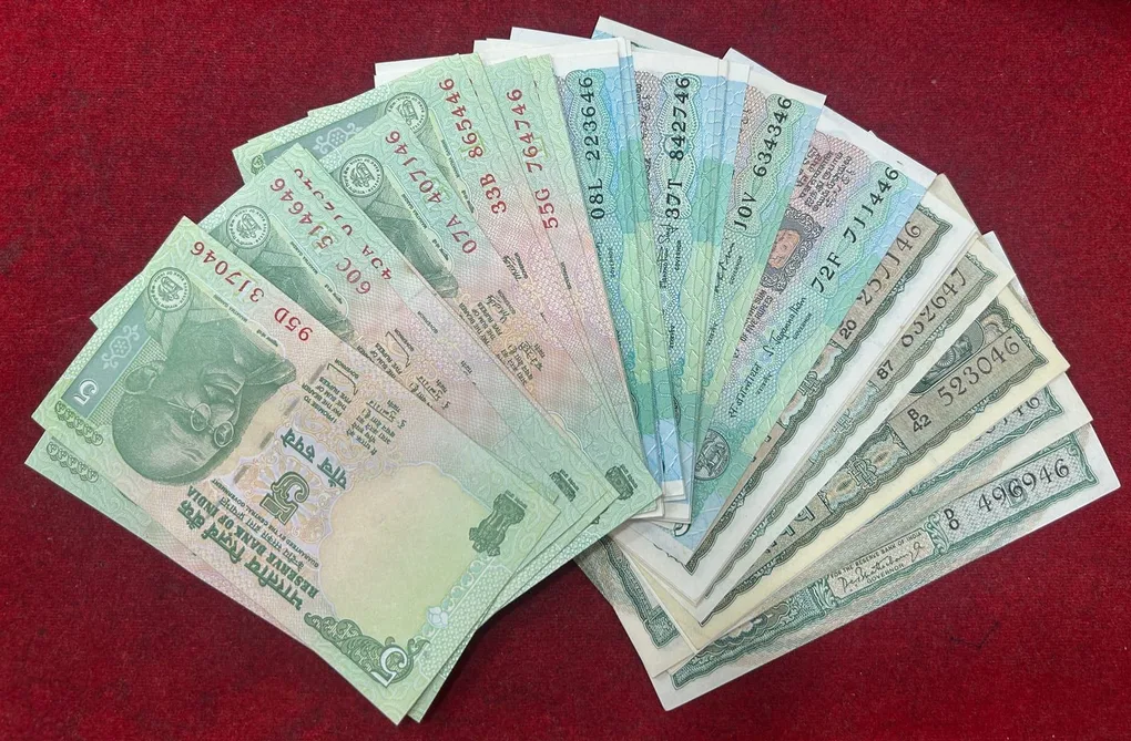 43 Note Signature Complete Set 5 Rupees UNC { SEE Description } ③